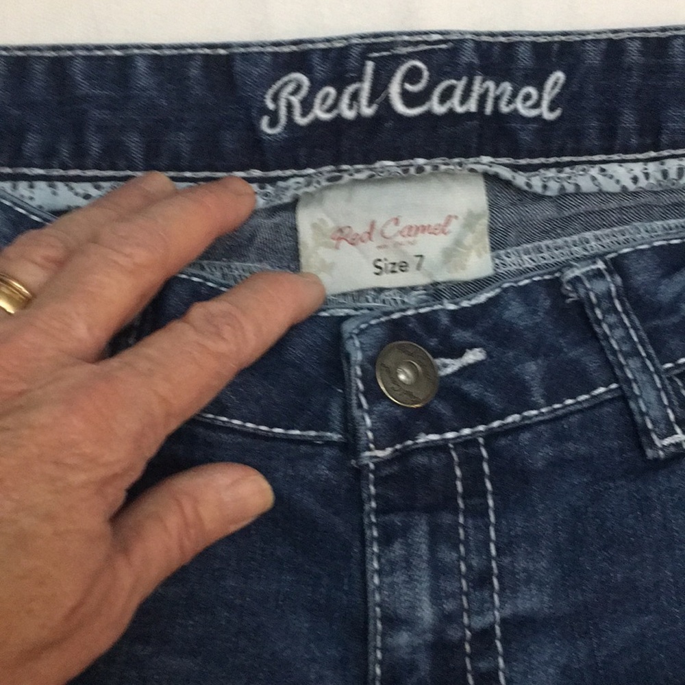 Shorts - Picture 3 of 3
